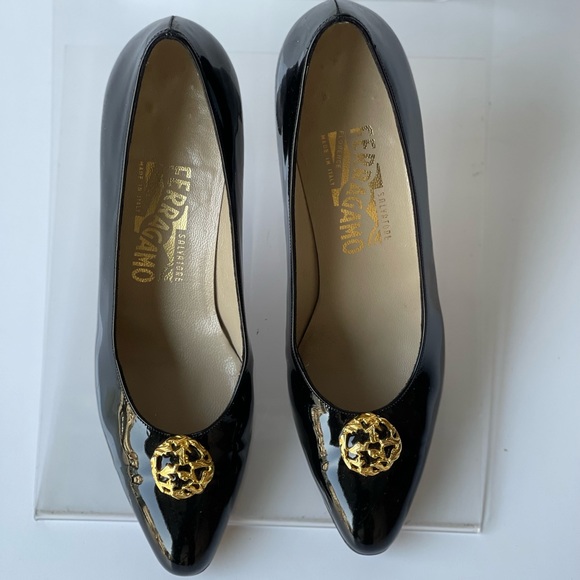 Salvatore Ferragamo Black Patent Leather Heels Pumps Florence Gold Accent, 8AA - Picture 6 of 14